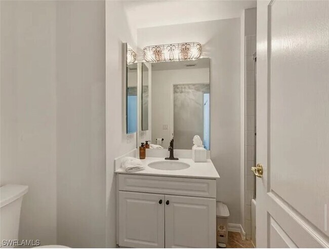 Building Photo - 1285 Sweetwater Cove