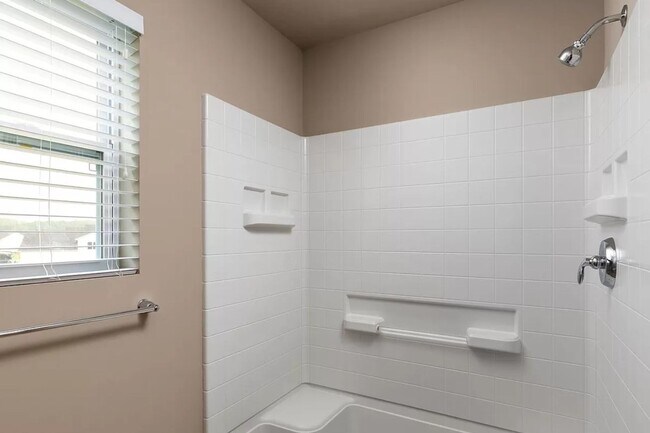 Building Photo - Newer 4 bedroom home for lease!
