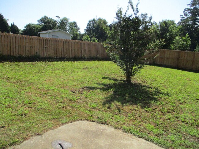 Building Photo - Great Location in Columbia County