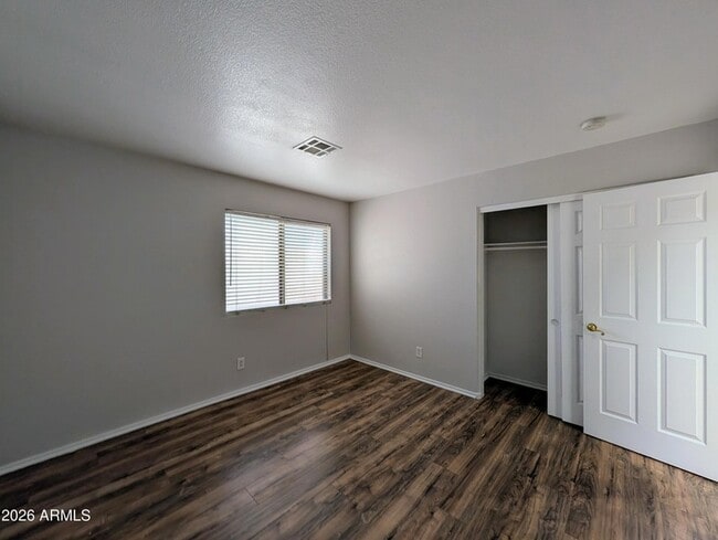 Building Photo - 15748 W Paradise Ln