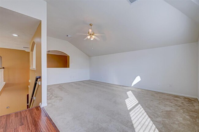 Building Photo - 1606 Maryvale Dr