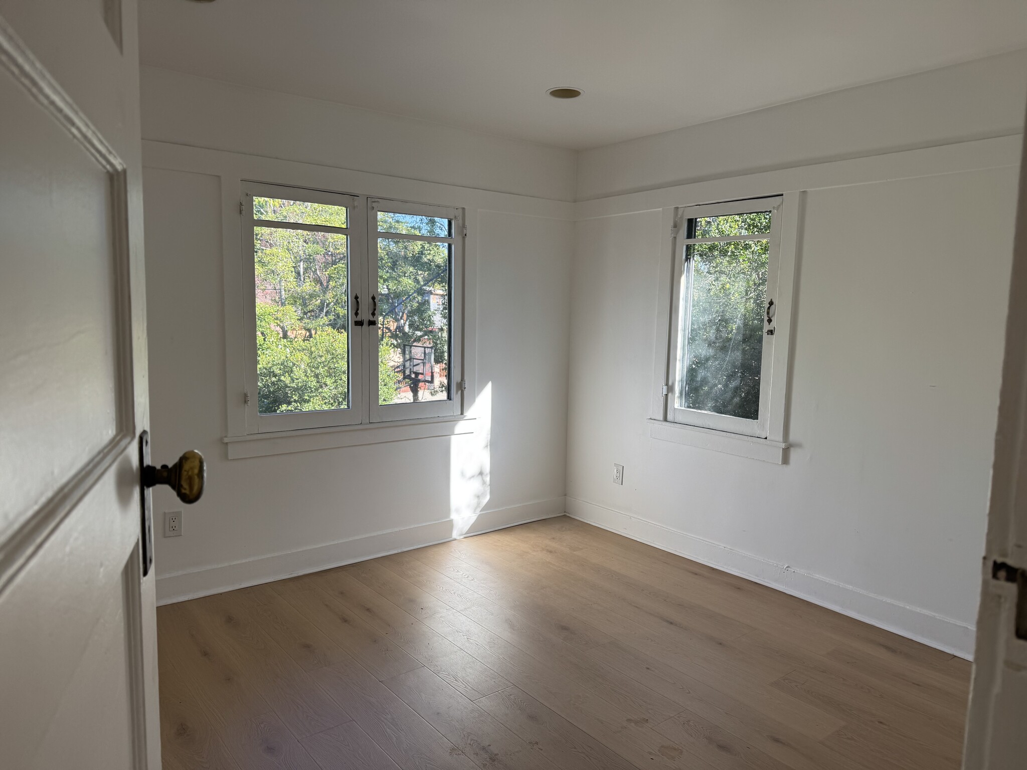 Bedroom 2 - 5926 Hayes Ave