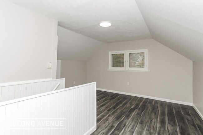 Building Photo - 3302 Broadwell Ave