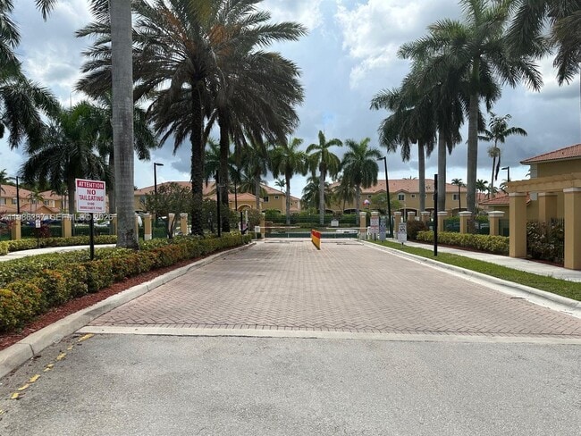 Building Photo - 486 NW 165th St