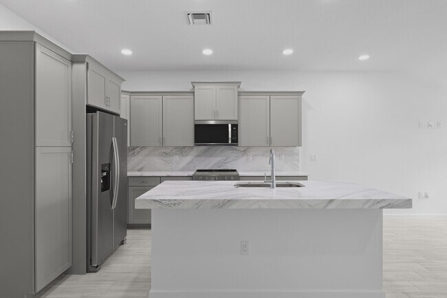 Building Photo - 4616 Longwood Lk Sq