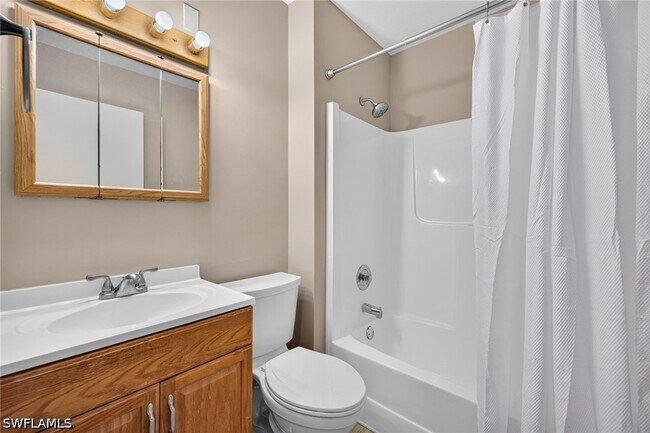 Building Photo - 5365 Treetops Dr