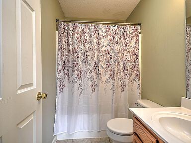 Building Photo - 3115 W Walnut St