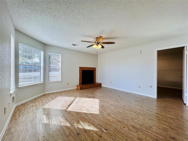 Building Photo - 8913 Schick Rd