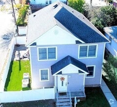 Building Photo - 306 Lincoln Ave