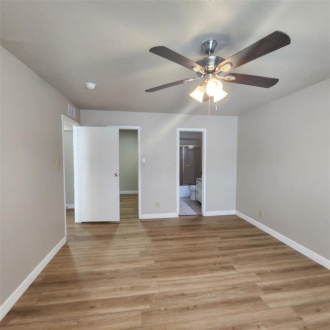 Building Photo - 14777 Wunderlich Dr