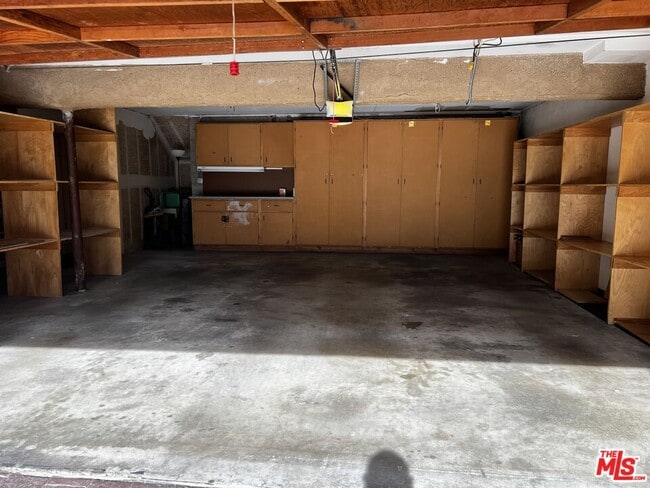 Building Photo - 5311 Coldwater Canyon Ave