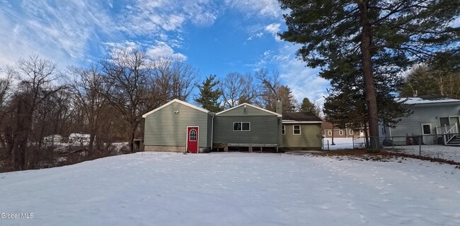 Building Photo - 190 Church Rd