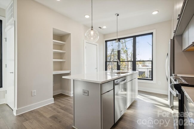 Building Photo - 4528 Radler Ct