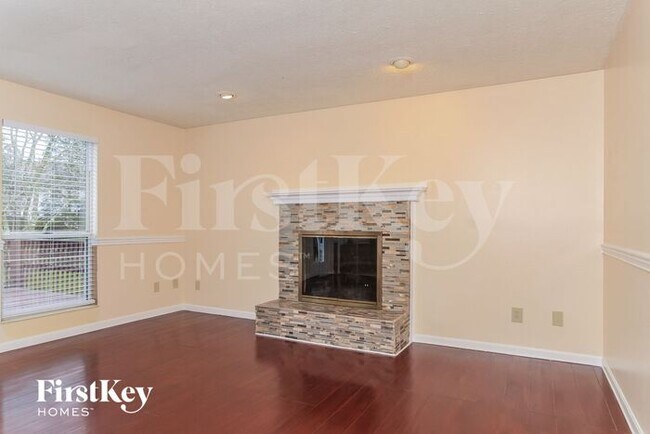 Building Photo - 4592 Eldywood Ln