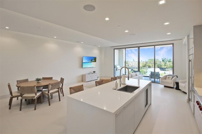Building Photo - 1591 Gulf of Mexico Dr