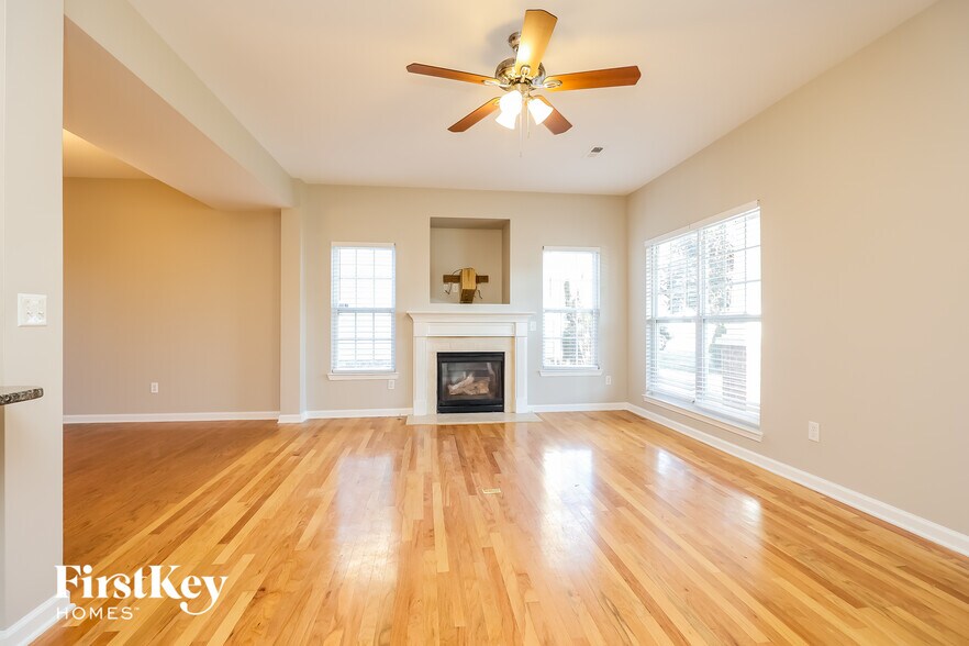 Building Photo - 1431 Bern Dr