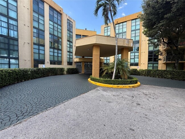 Building Photo - 11800 SW 18th St