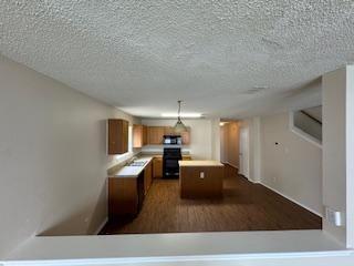 Building Photo - 2431 Marimont Ln