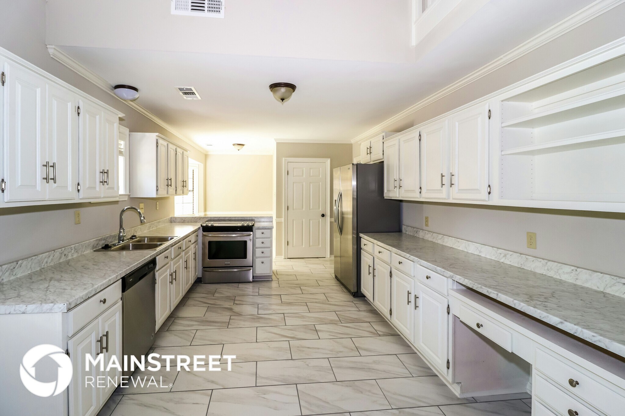 Building Photo - 8239 Shady Fern Cove