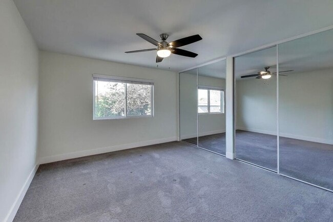 Building Photo - 1662 Hollenbeck Ave