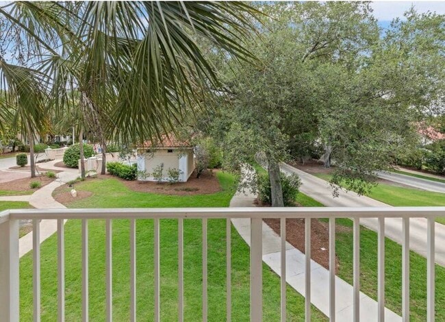 Building Photo - 24 Captiva Cir
