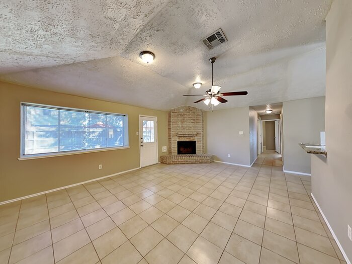 Building Photo - 5927 Woodmancote Dr