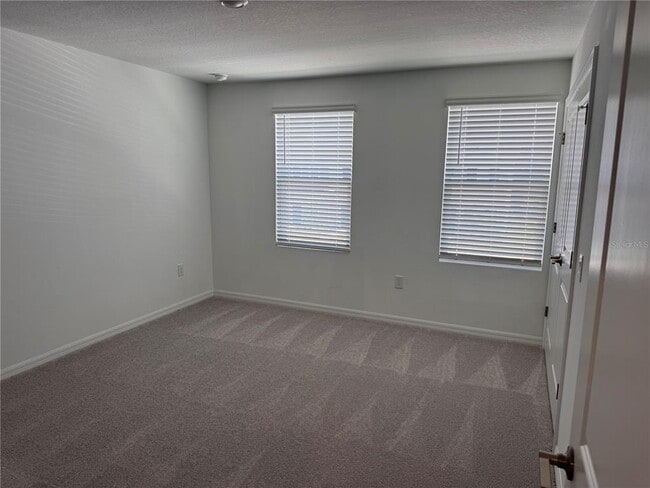 Building Photo - 3132 Skyline Lp