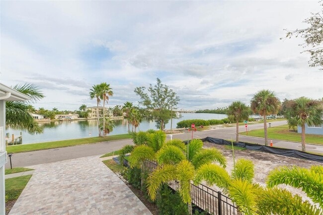 Building Photo - 3604 E Maritana Dr