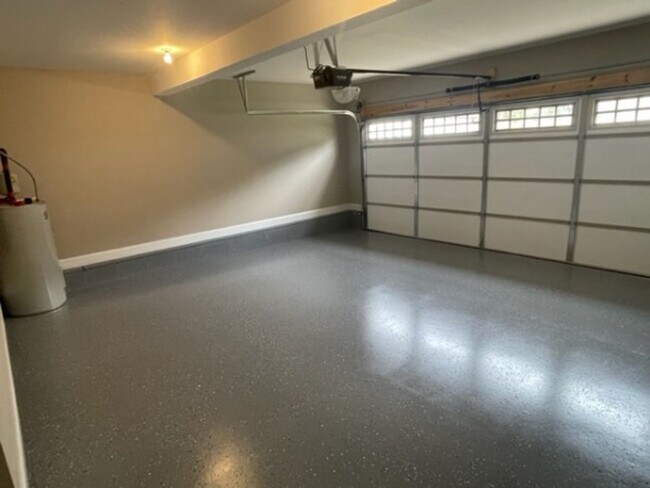 Building Photo - 1228 Cardinal Creek Dr