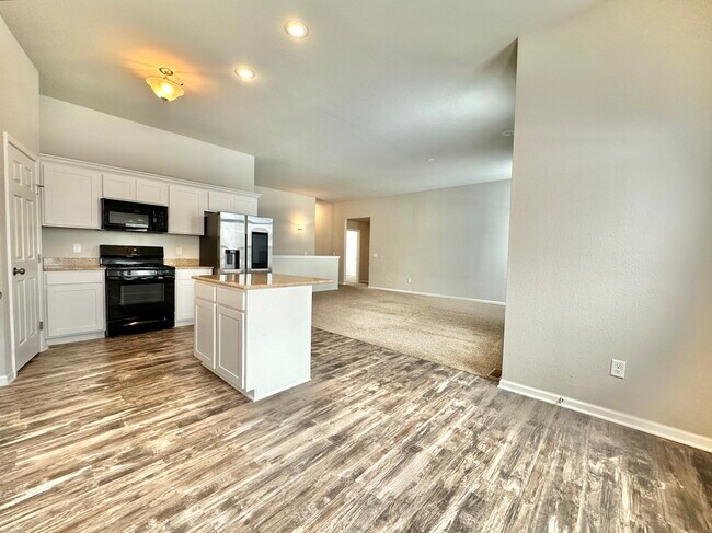 Building Photo - 2240 James Kelly Ln