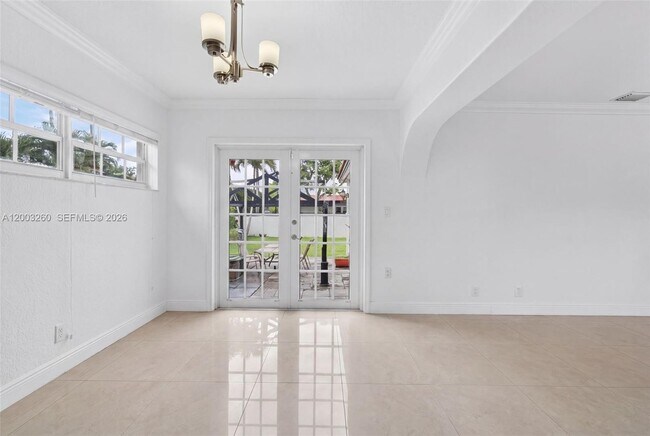 Building Photo - 9000 SW 40th Terrace