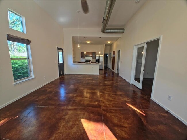 Building Photo - 3806 Menchaca Rd