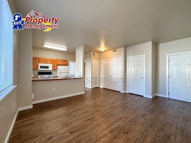 Building Photo - 272 W Mallard Dr