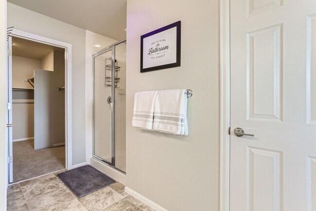 Building Photo - Modern Comfort Minutes from DIA — 3BR Town...