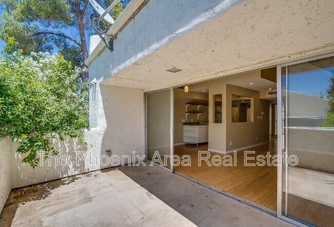 Building Photo - 1143 E Sandpiper Dr