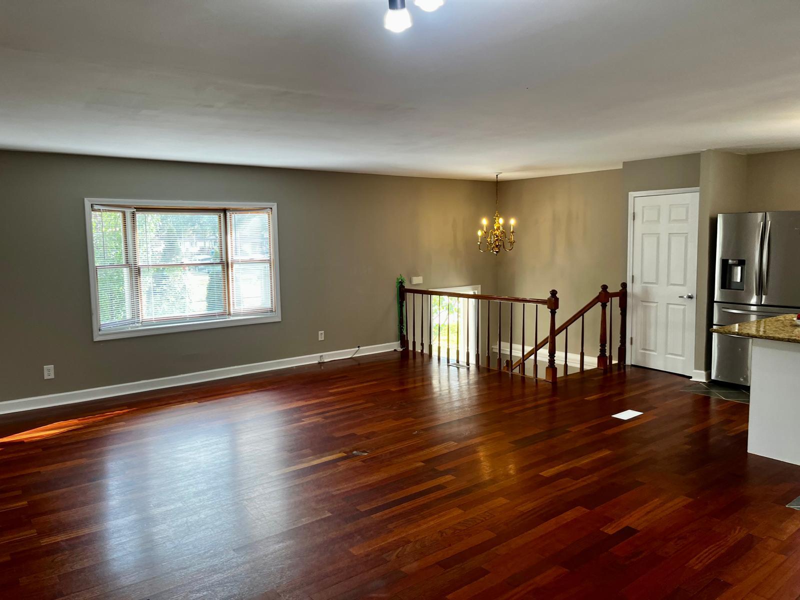 Upstairs Livingroom - 618 E 39th Ln