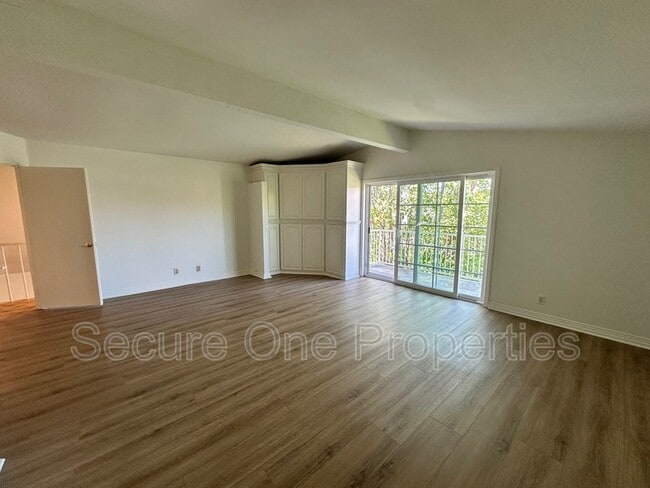 Building Photo - 1415 Redsail Cir