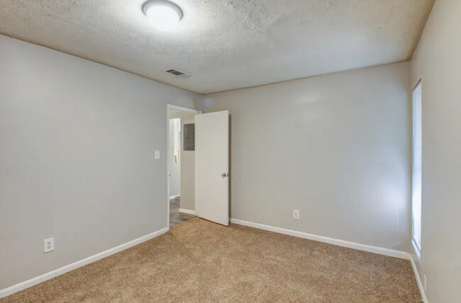 Living Room - Aspen Court Apartments