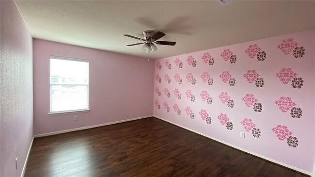 Building Photo - 21515 Kingston Terrace Ln