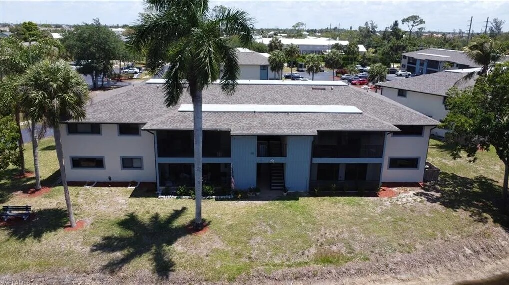 Building Photo - 17422 Birchwood Ln