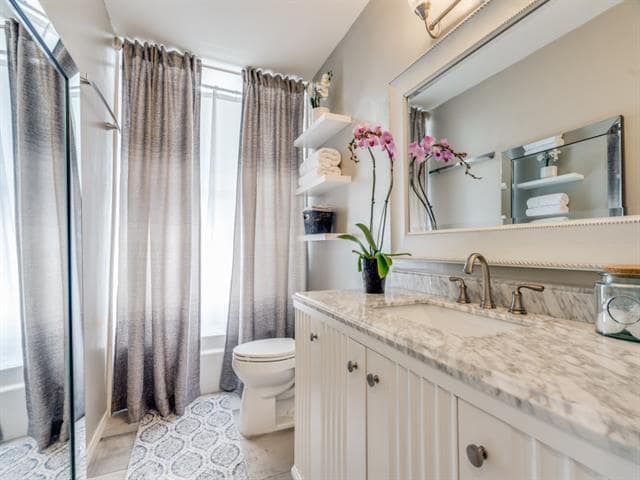 Building Photo - 5022 W Mockingbird Ln