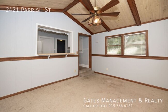 Building Photo - 2421 Parrish St