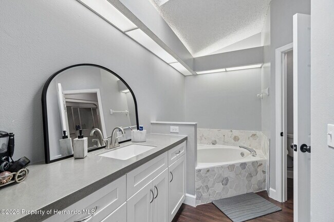 Building Photo - 10454 Casa Grande Cir