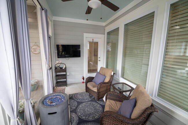 Building Photo - Stunning 3 Bedroom Home in Nexton~