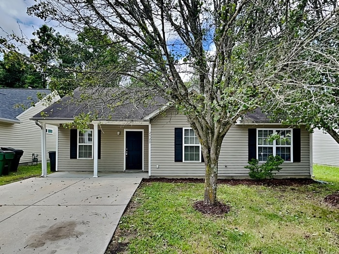 Primary Photo - 2920 Westwinds Ct