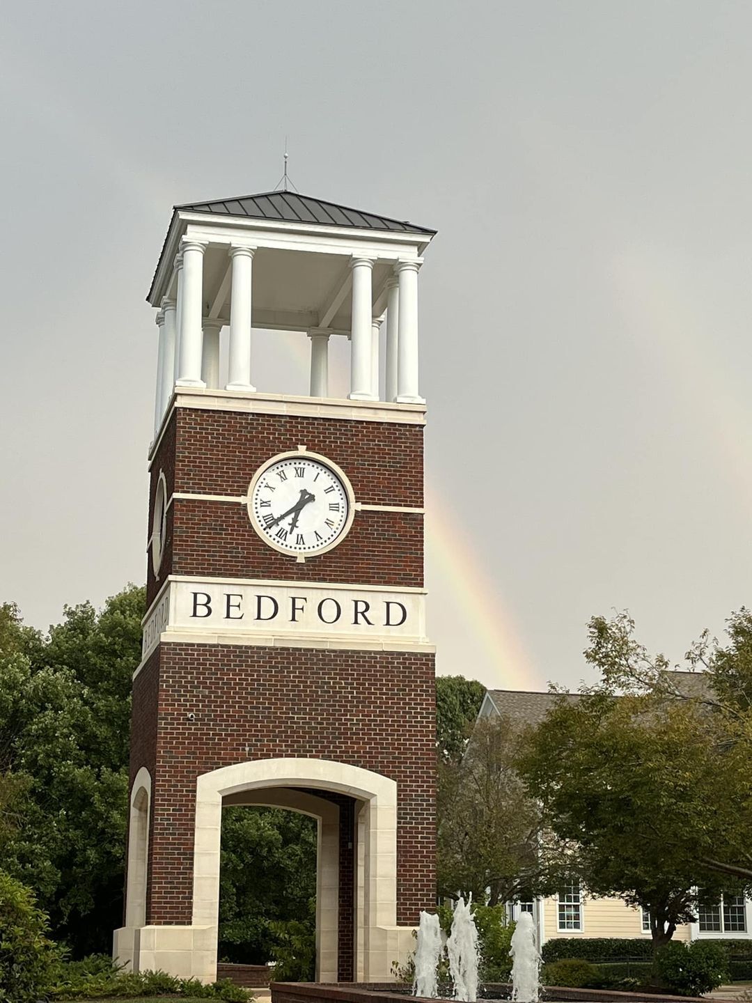 Building Photo - 10851 Bedfordtown Dr