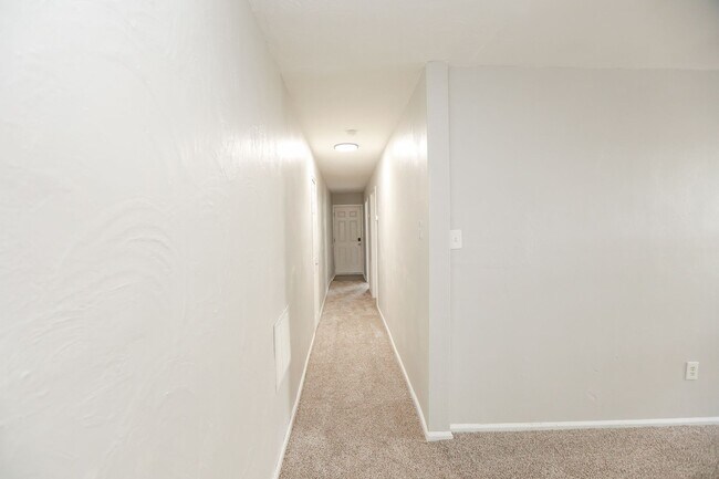 Building Photo - 422-424 W 30th Street