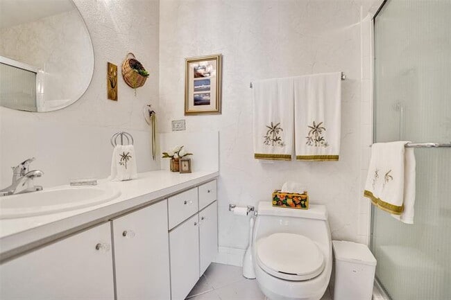 Building Photo - 5121 Lakefront Blvd