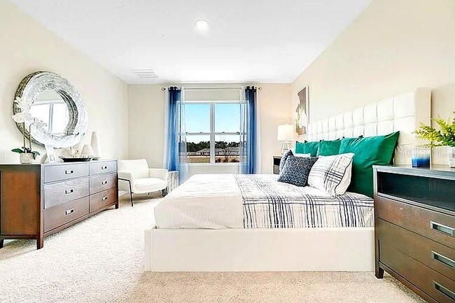 Building Photo - 2030 Maple Ridge Dr