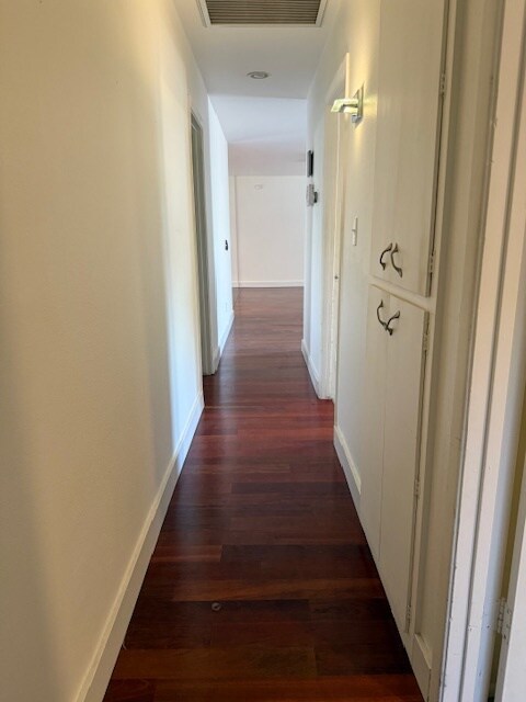 Building Photo - 8425 E Bonita Dr